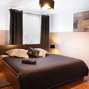 Clicktheflat Piekna Center Хостел